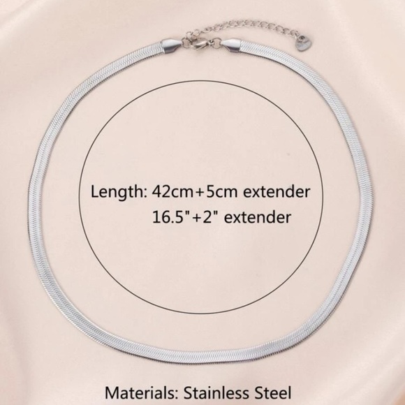 Stainless steel necklace - Picture 2 of 2